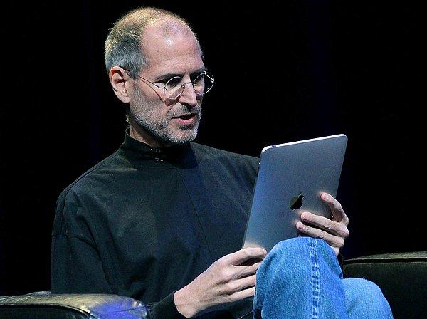 2010 yılında Jobs en sonunda 2000'lerin başından beri çıkarmak istediği Apple iPad'i tanıttı.