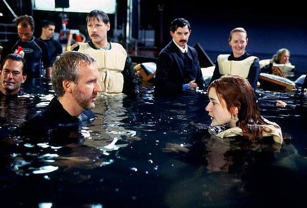2. Kate Winslet, Avatar'ın devam filminde yer alacak. Böylece Titanic'ten sonra bir kez daha James Cameron ile çalışmış olacak.
