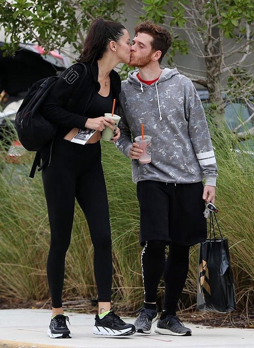 Uzun süredir ortalıkta görünmeyen ve gerçekliğine inanmakta zorlandığımız çift ise yine ortaya çıktı! Adriana Lima ve Metin Hara aşkı tam gaz devam ediyor!