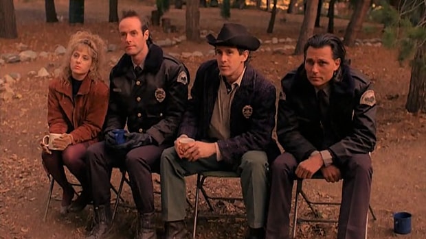 Twin Peaks (1990)