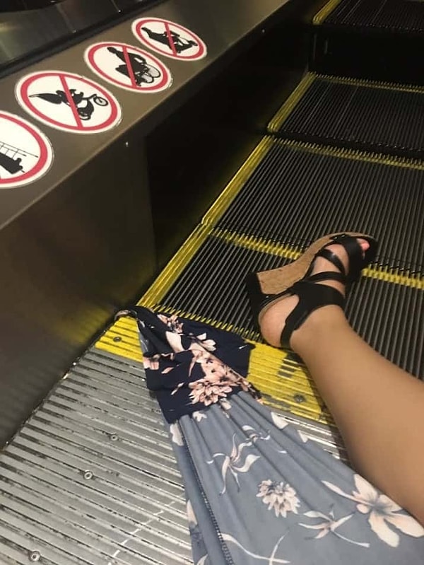 1. Страх быть пойманным... эскалатором!