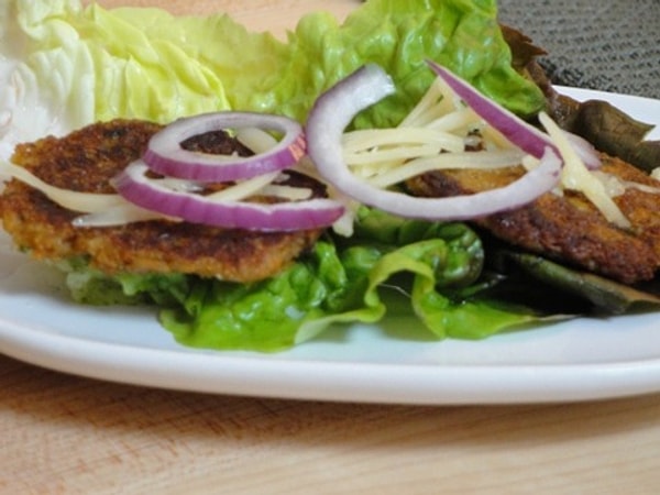 6. Большие листы салата-латука