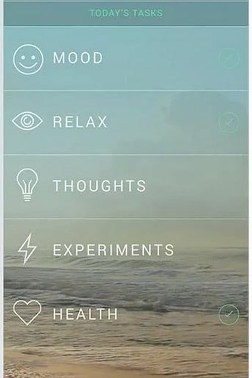 Eğer birazcık da olsa İngilizceniz varsa, Headspace ya da What's Up? gibi anti-anksiyete uygulamalarından birini telefonunuza yükleyin.