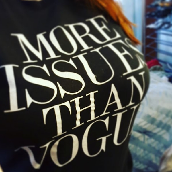 9. "Футболка какого размера Вам нужна?"