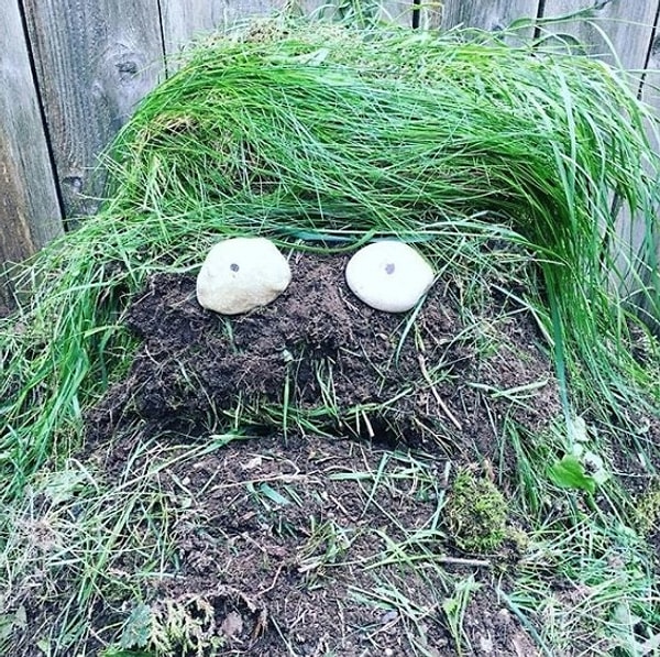 11. Если навозная куча смотрит на тебя, значит пора сходить к доктору на прием