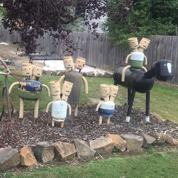 13. Ну что ж, одна голова хорошо, а две — лучше