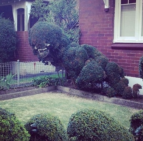 15. Ну и венчает наш пост вот такой вот монстр. Интересно, каково соседствовать с такими креативными людьми?