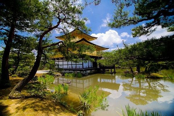 17. Japonya'nın eski başkenti Kyoto'da bulunan Kinkaku-ji Tapınağı ve nefes kesen doğal güzelliği...