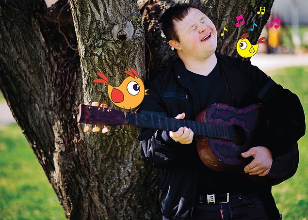 4. Trajce'nin tutkusu ise müzik. En sevdiği enstrümanlar gitar ve akordeon.