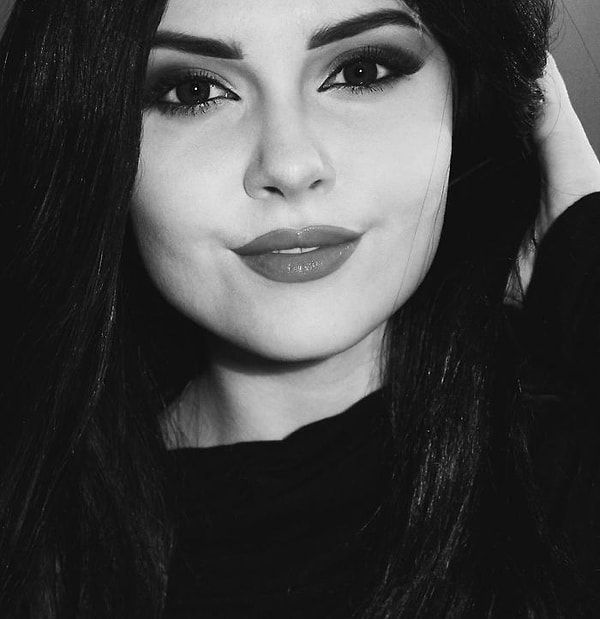 9. Селена Гомес