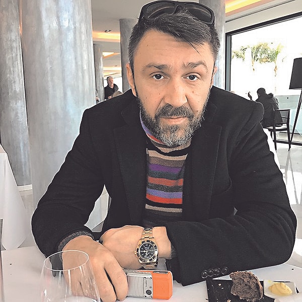 7. Правда сам музыкант (как и его представители) свой благородный жест никак не комментирует.