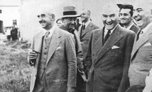 Büyük İnsan Mustafa Kemal Atatürk'ü Baktıkça Daha da Özleten Az Bilinen 35 Fotoğraf