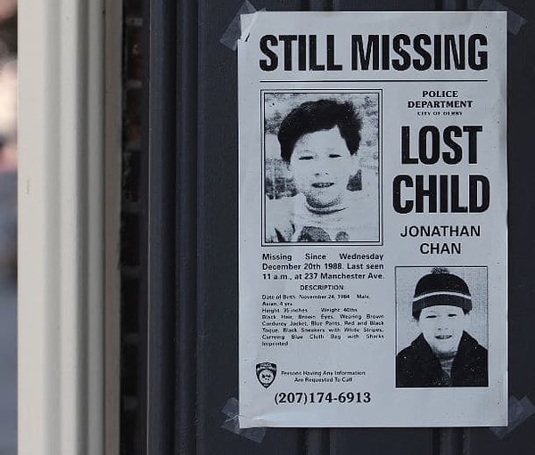 11. Имена пропавших детей - это имена членов съемочной группы