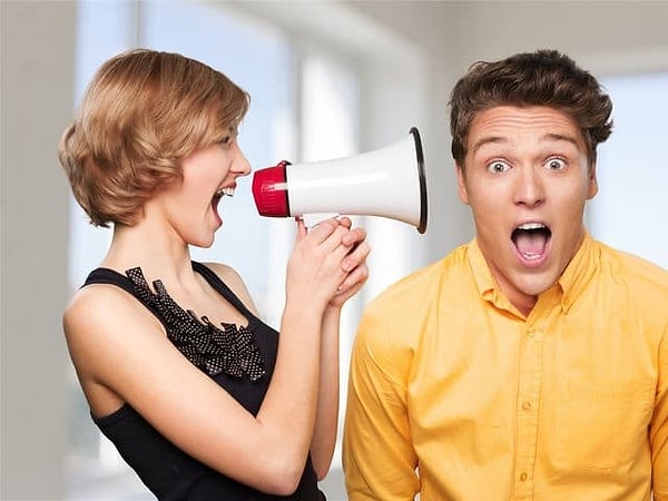 4. Как вы оба ведете себя, когда вам нужно обсудить какую-нибудь проблему?