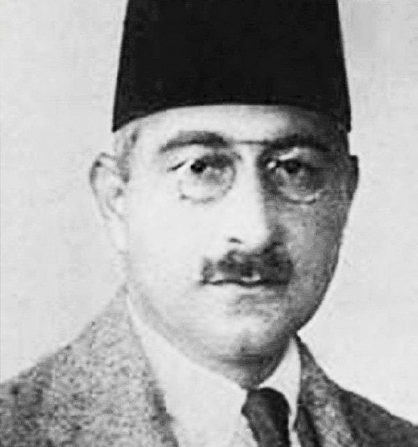 Peki yeni cumhuriyeti bu kadar radikal bir devrime yönelten neydi? Görseli