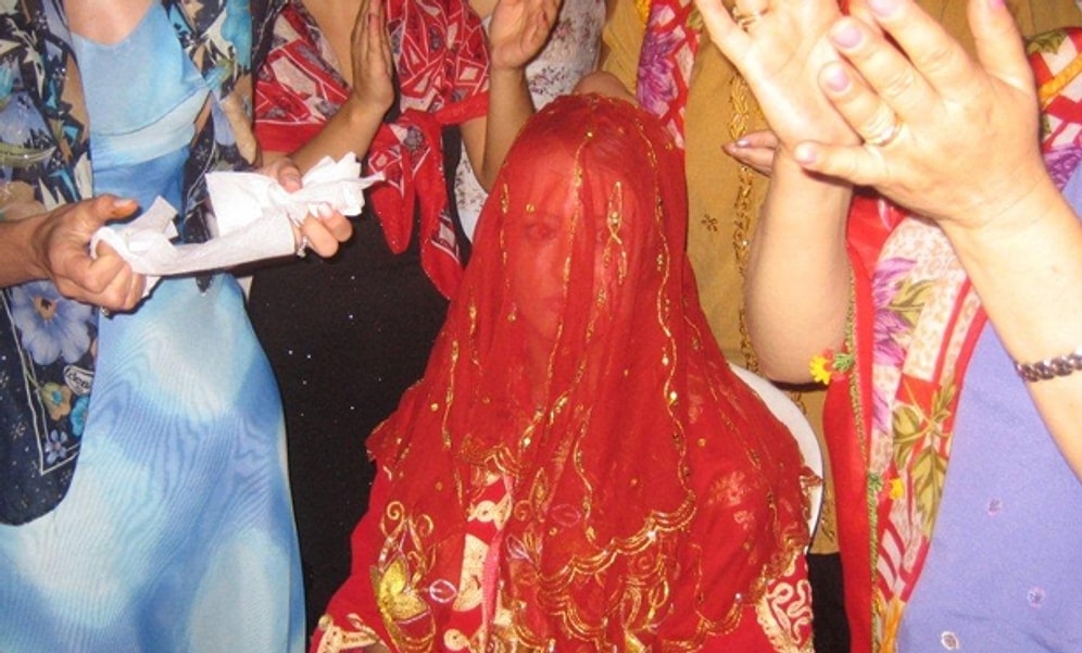 "Yüksek Yüksek Tepelere Ev Kurmasınlar" Türküsünün Hepinizi Gözyaşlarına Boğan Acıklı Hikayesi