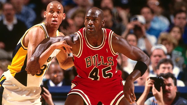 “michael jordan and john starks”的图片搜索结果