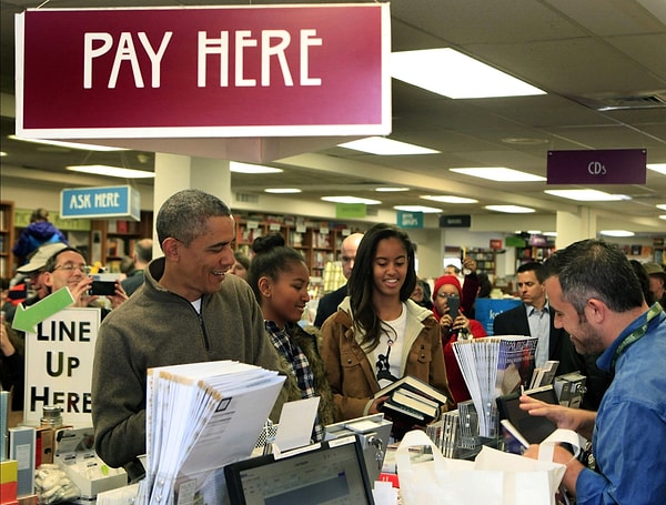 14. Семья президента не платит по коммунальным счетам и, конечно, не заботится об ипотеке..,