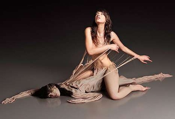 15. За всю свою жизнь человек теряет около 18 кг собственной кожи.