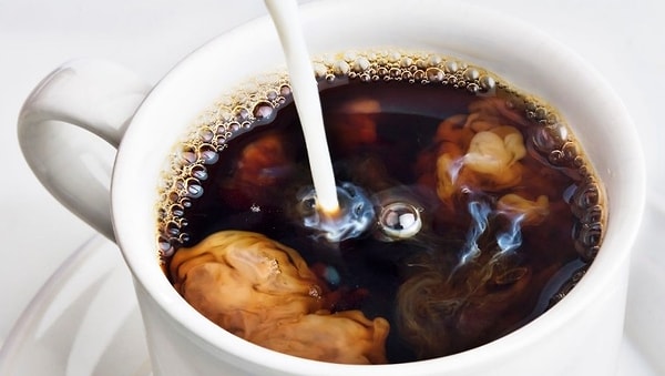 3. Кофе с молоком или сливками