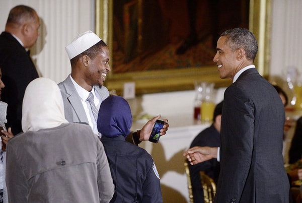 21. Также президент традиционно устраивает ужин по случаю окончания месяца Рамадан - месяца обязательного для мусульман поста