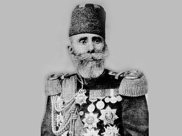 Mahmud Şevket Bey 1856'da Bağdat'ta doğmuştu. Temel eğitiminin ardından İstanbul'a gelerek 1876'da Kuleli Lisesi, 1878'de Harbiye Mektebi ve 1880'de Harp Akademisini bitirdi.
