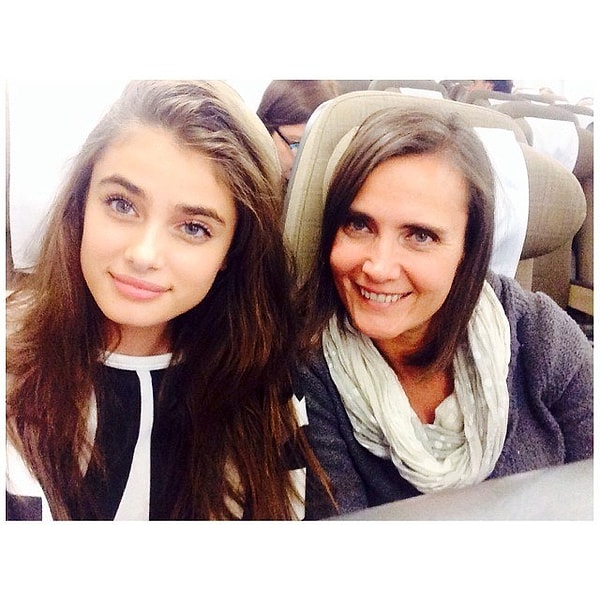 5. Тейлор и Дженнифер Хилл