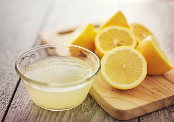 5. Limon ve sirke gibi yiyeceklerin içindeki asit en basit yiyeceklerin tatlarını bile renklendirecektir.