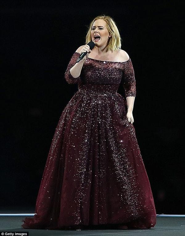 29 yaşındaki İngiliz yıldız Adele 69 milyon dolar ile listenin ikincisi oldu.