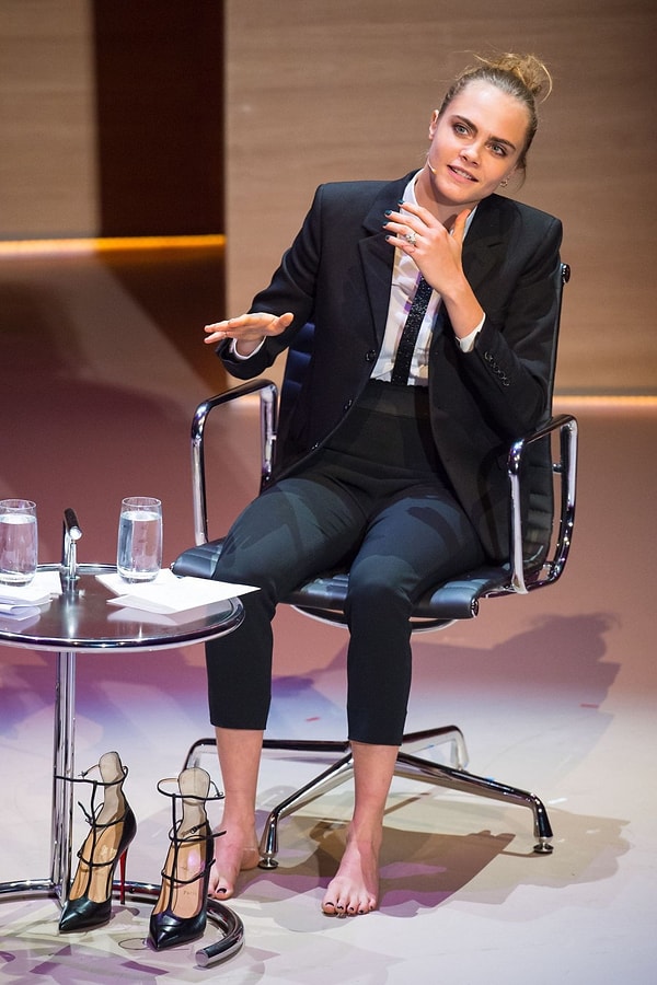 6. Кара Делевинь