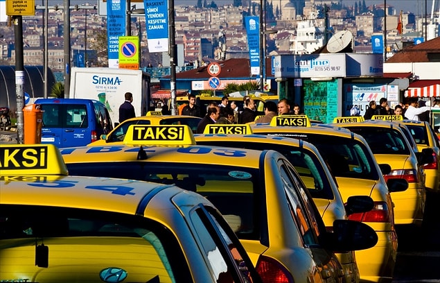 Son bir yılda toplamda 6 bin 700 sürücüye 2 bin 628'er lira ceza kesildi.