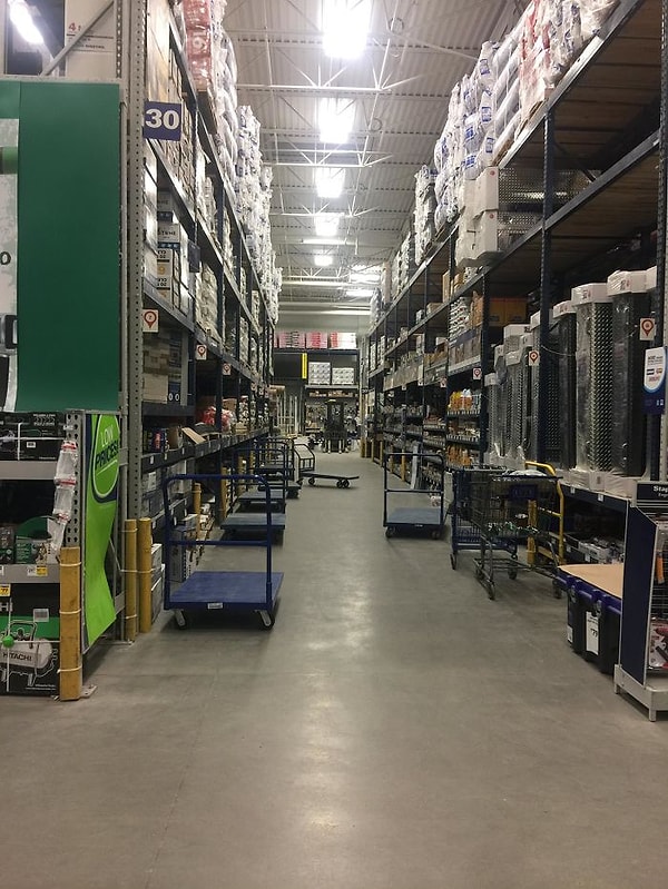 3. Локация 3: стеллажи номер 1