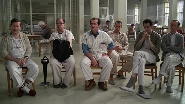 10. Пролетая над гнездом кукушки (1975)