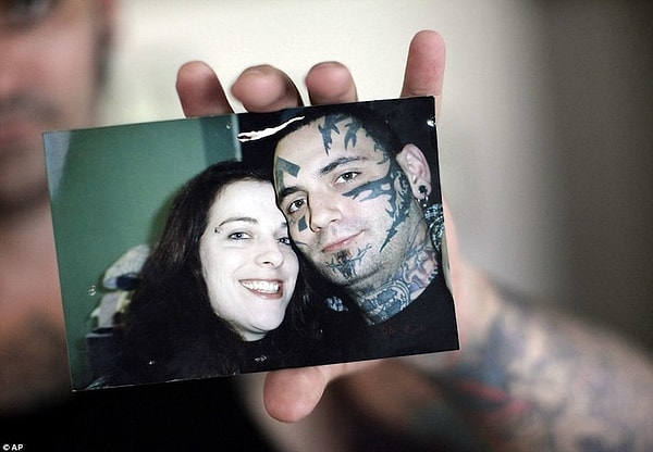 3. Но потом все изменилось: Брайон встретил свою любовь — Джули Ларсен.