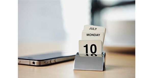 3. В некоторых месяцах 30 дней, в некоторых 31. А в скольки месяцах 28 дней?