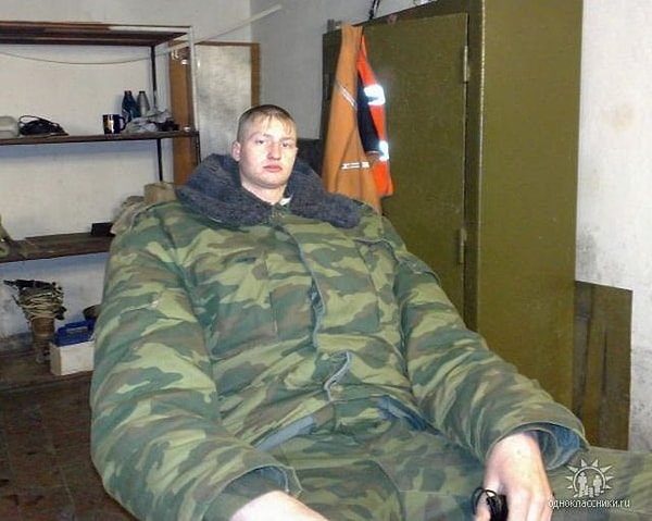 1. Отправить родным милое фото из армии - обязательный пункт программы