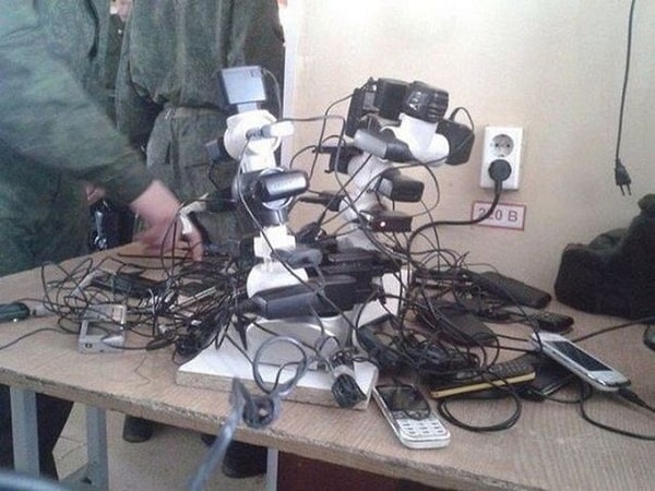 11. Еще один способ зарядить (запрещенные) телефоны