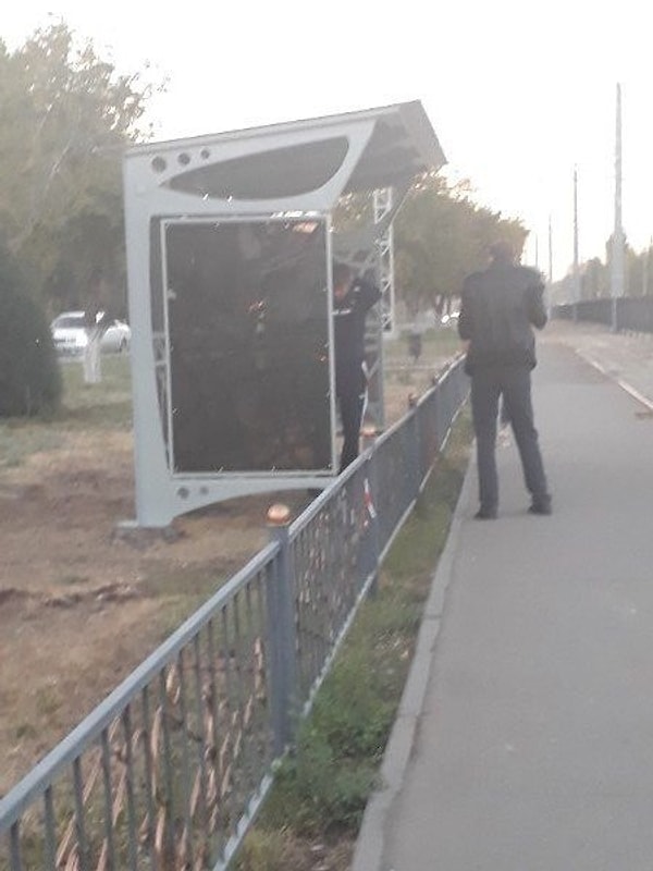 1. Бег за автобусом с препятствиями 😆