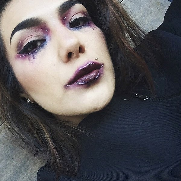 7. Размазанная помада