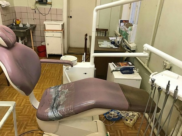 14. Когда сидишь в очереди к зубному и слышишь, как сверлят кому-то зубы в кабинете и чувствуешь запах бормашины...