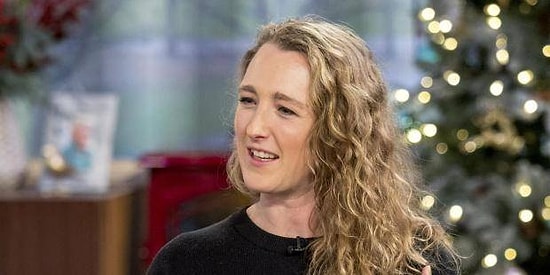 Неужели ей совсем не страшно? Эта девушка состоит в близких отношениях с привидениями 👻