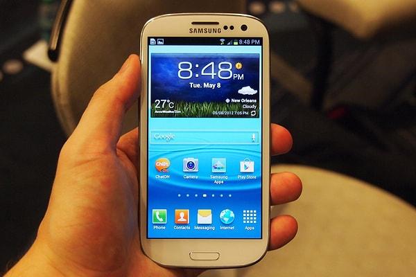 11. Samsung Galaxy S3, İPhone'u sollayarak en çok satan akıllı telefon ilan edildi