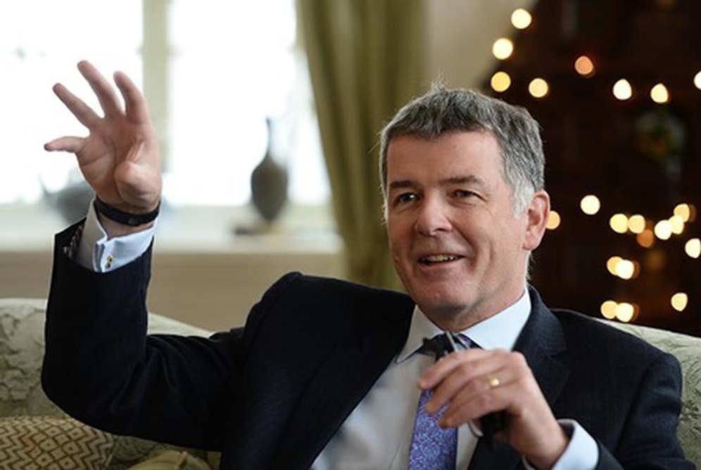 İngiltere Büyükelçisi Richard Moore Bir Video ile Veda Etti ve Beşiktaş Taraftarına Seslendi: 'Siyah!'