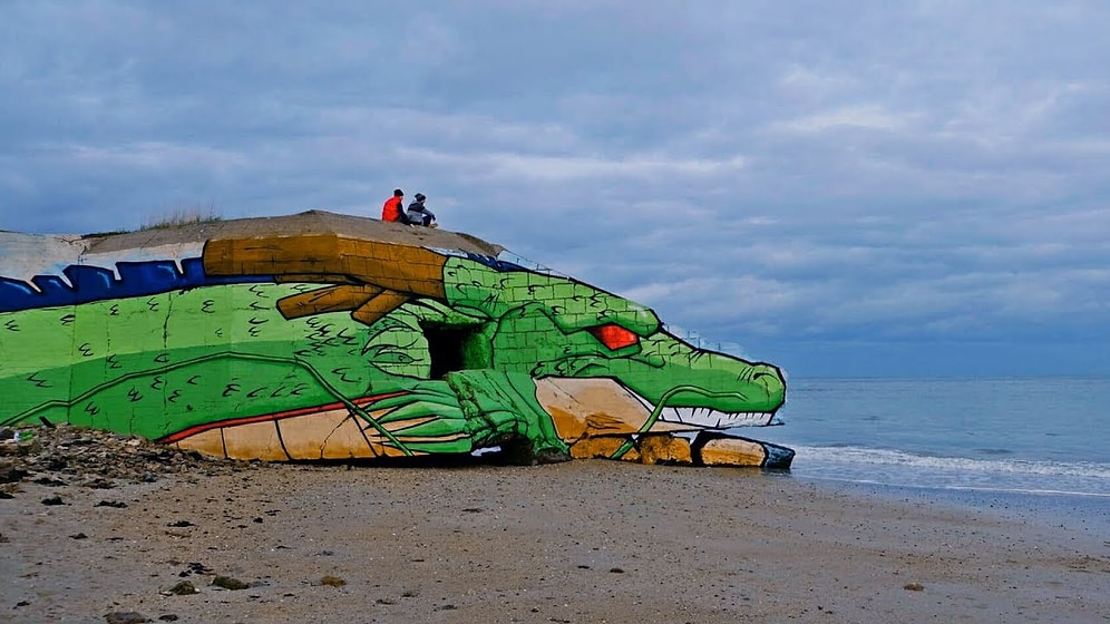 Eski Bir Yapının Sokak Sanatçılarının Elinde Dragon Ball'daki Shenron'a Dönüşümü