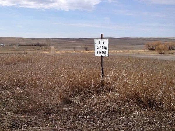 12. Какой из этих штатов граничит с Канадой?