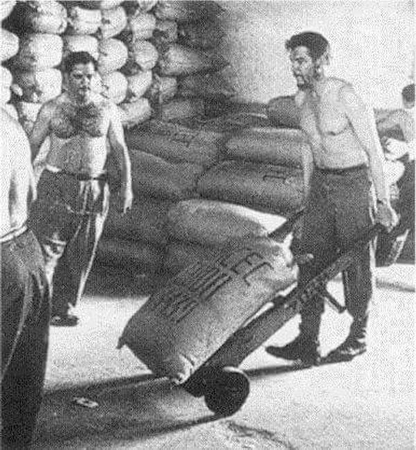 16. Küba, 1960; Sanayi Bakanı Ernesto Che Guevara