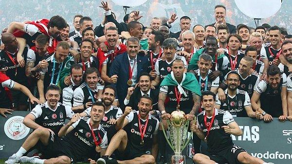 14. Beşiktaş, 15. şampiyonluğuna ulaştı ve formasına 3. yıldızı takma hakkı elde etti.