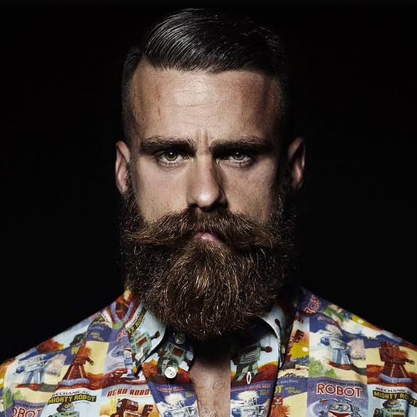 Вы могли бы пойти на свидание с Даниэлем Даки Савичем