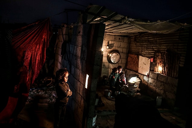 13. Gazze'de elektrik kesintileri. 📷 Ali Jadallah
