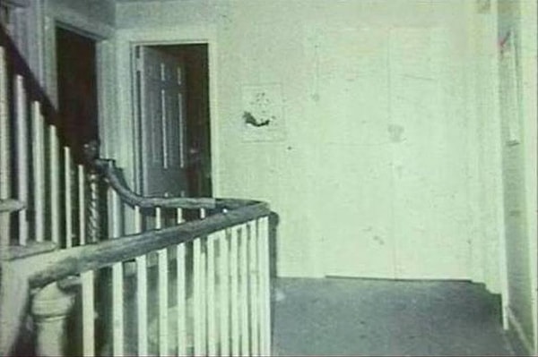 13. Призрак в доме